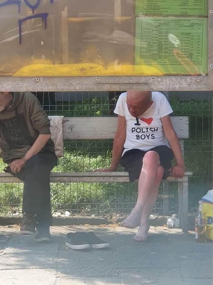 40 Photos From Polish Social Media Profiles That Raise As Many Questions As They Provide Answers