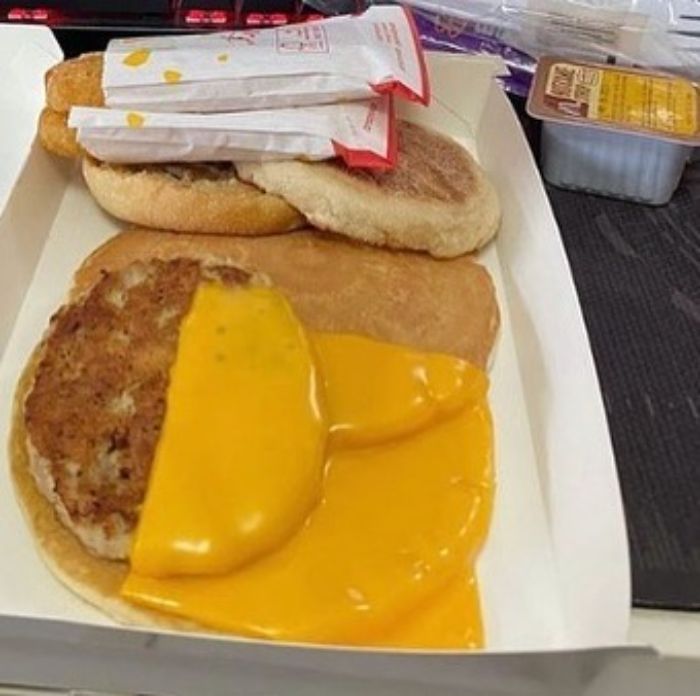 Customers Share Their Worst McDonald’s Orders On This Instagram Account (30 Pics)