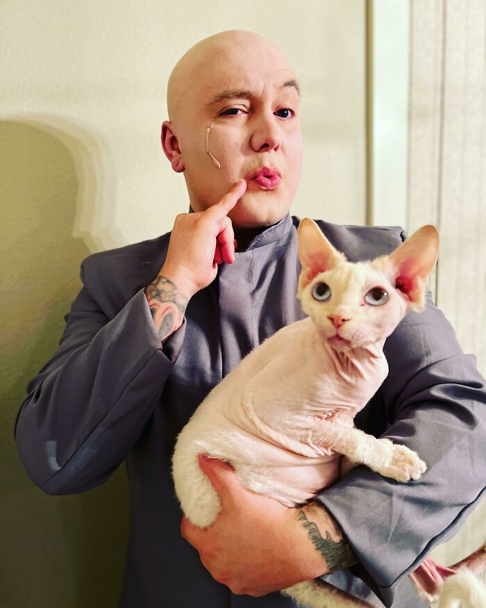 Dr. Maligno Y Mr. Bigglesworth Para Halloween. Muajaja