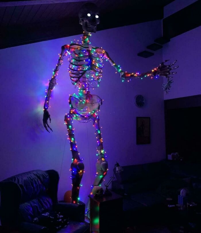 Cuando estás muy emocionado por la Navidad pero aún no estás listo para soltar Halloween