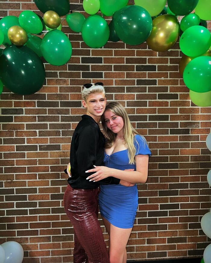 Este es Zachary Willmore, el primer chico en convertirse en reina del baile de homecoming