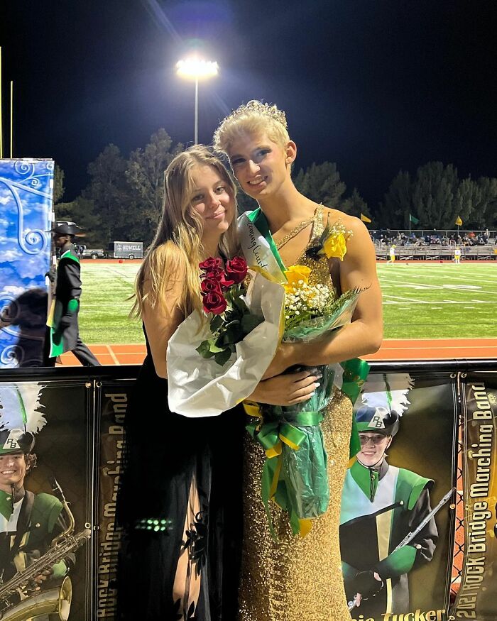Este es Zachary Willmore, el primer chico en convertirse en reina del baile de homecoming