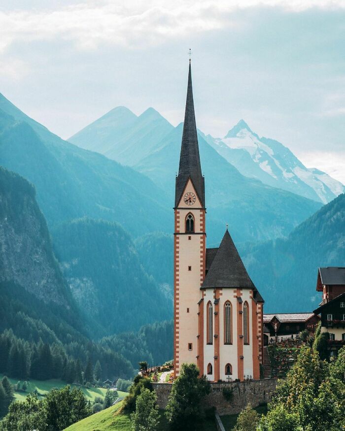 Iglesia de peregrinación de San Vicente Heiligenblut Am Grosglockner, Austria C. 1491