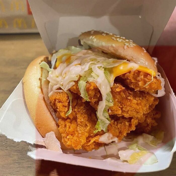 Customers Share Their Worst McDonald’s Orders On This Instagram Account (30 Pics)