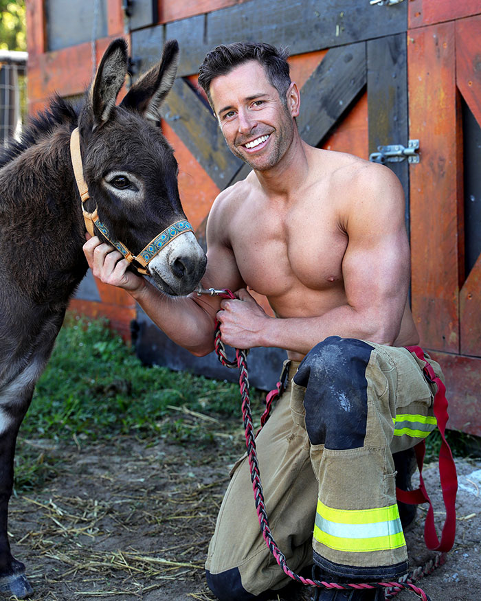 The Australian Firefighters Calendar 2022 Is Out With More Shirtless Heroes And Adorable Animals (28 Pics)