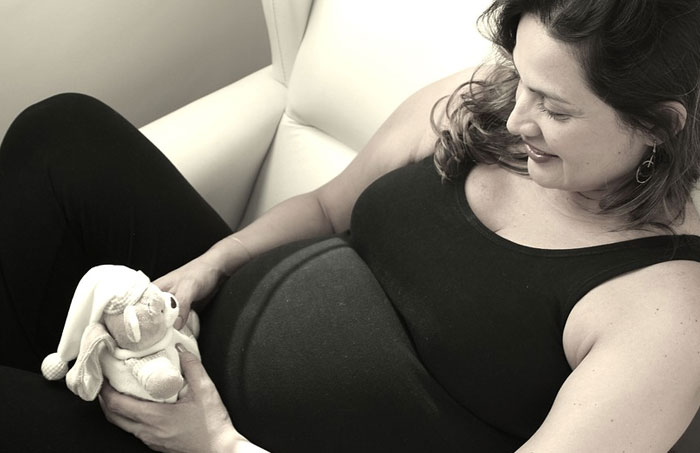 17 Historias de mujeres hartas de la forma irreal en que se muestra el embarazo en los medios