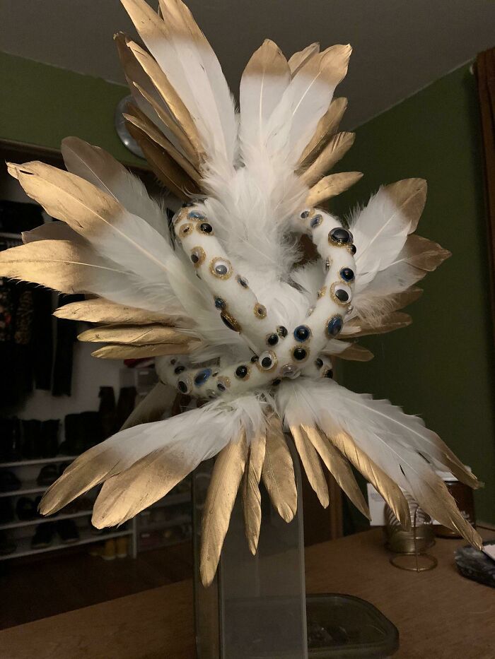 Un árbol de Navidad con forma de ángel bíblico