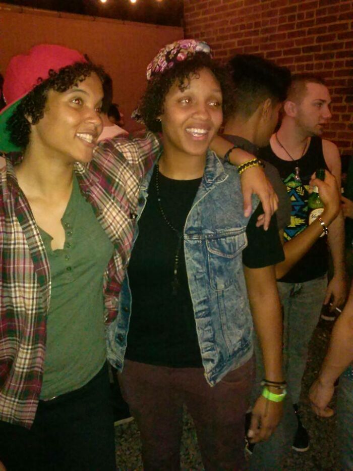 Conociendo a tu doble en una fiesta
