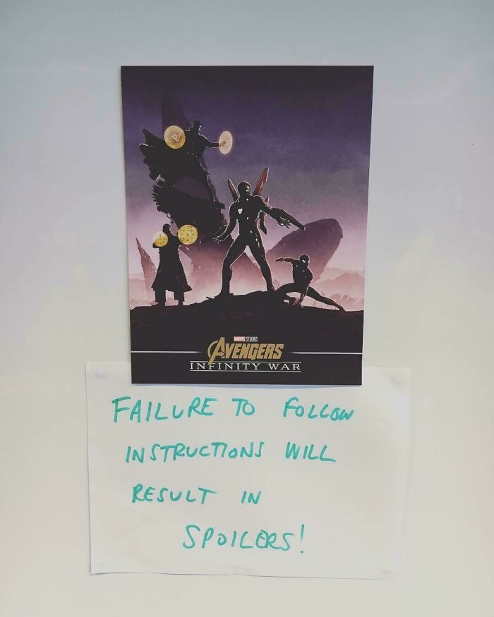 Mi amigo es profesor de secundaria y pegó esto en la pared de su aula