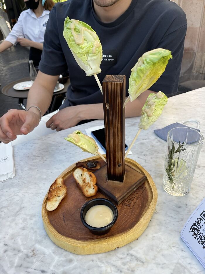 ¿Ensalada César o el árbol de Navidad de Charlie Brown?