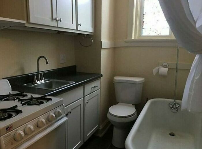 This Instagram Account Collects Terrible Real Estate Pics, And Here's 40 Of The Worst Ones (New Pics)