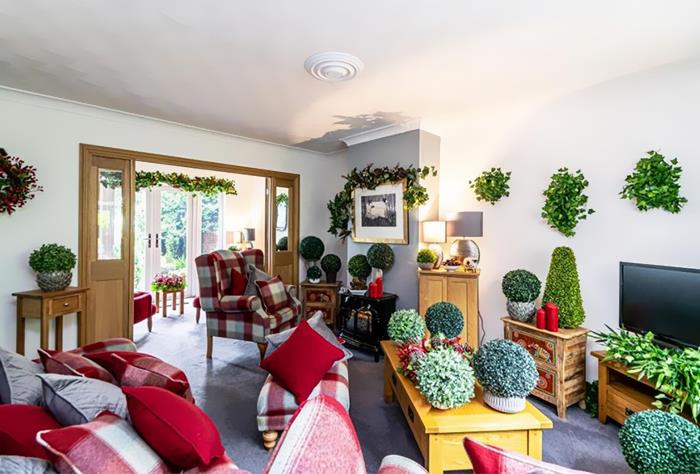 This Instagram Account Collects Terrible Real Estate Pics, And Here's 40 Of The Worst Ones (New Pics)