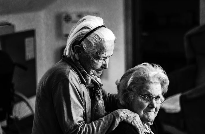 20 Personas que decidieron no tener hijos reflexionan sobre su decisión ahora que tienen más de 50 años