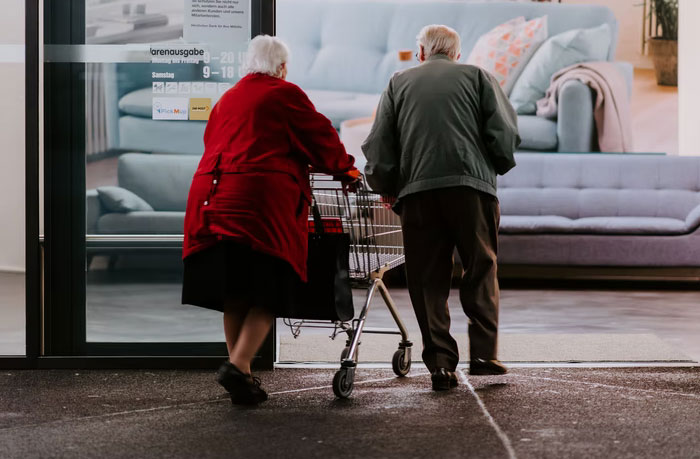 20 Personas que decidieron no tener hijos reflexionan sobre su decisión ahora que tienen más de 50 años
