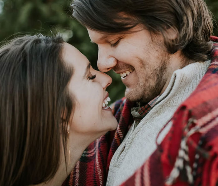 Estas 20 mujeres compartieron las cosas que no son sexuales pero sí íntimas que hacen con sus parejas