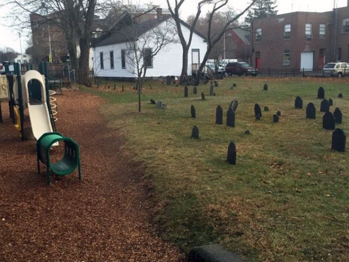 This Twitter Page Collects The Most ‘Cursed’ Images Online, Here Are 50 Of The Best