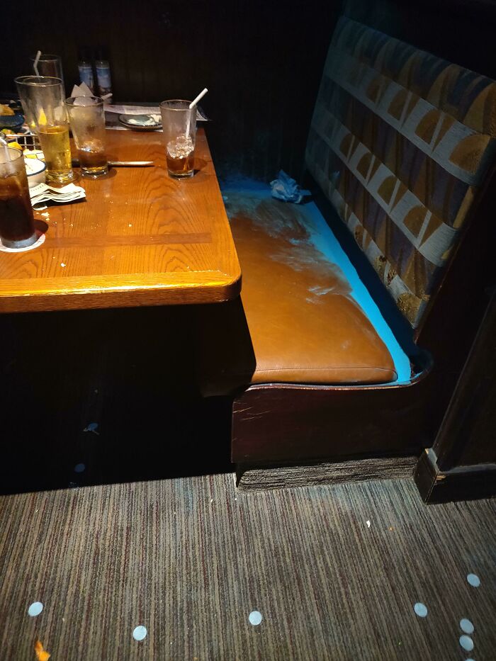 ¿Fiesta para revelar el género del bebé en un restaurante? Por qué no, supongo