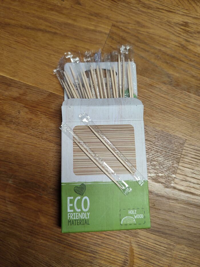 Mis palillos de dientes ecológicos están envueltos individualmente en plástico