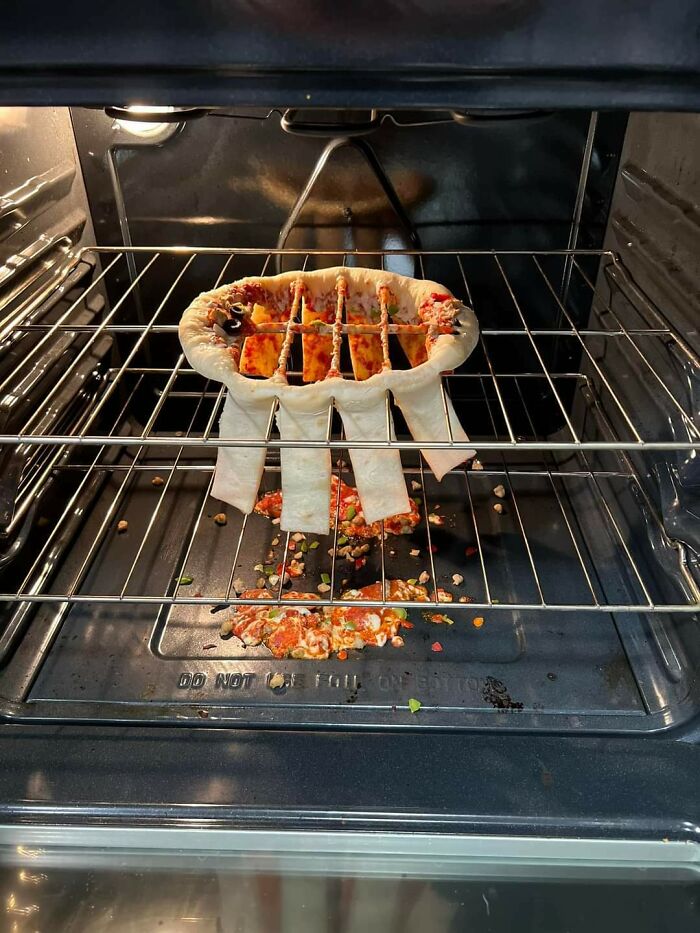 Mi amigo estaba cocinando una pizza congelada