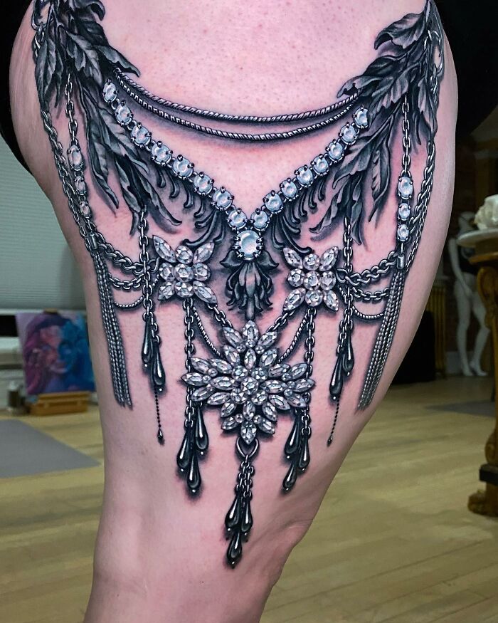 These 30 Masterclass Jewelry Tattoos By Celebrity Ink Artist Ryan Ashley Might Be Better Than The Real Thing