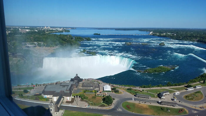 Fuimos a las cataratas del Niágara y descubrimos que las mejores vistas eran desde nuestro hotel