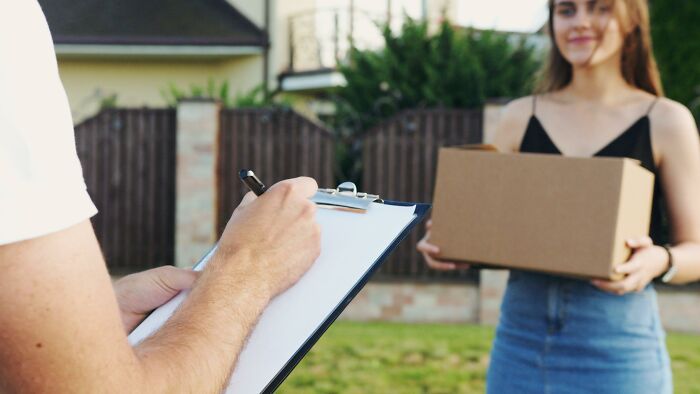 20 Clientes que dijeron algo tan estúpido que hubo que compartirlo en internet
