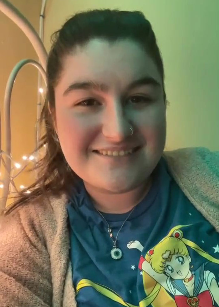 25 Pretty Obvious Red Flags People Were Too Blind To Notice In Their Relationships, As Shared By Folks On TikTok