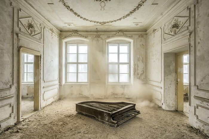 Requiem Pour Pianos. 2º puesto, arquitectura, profesional