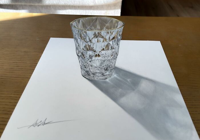 30 Drawings By This Japanese Artist That Look Like Optical Illusions