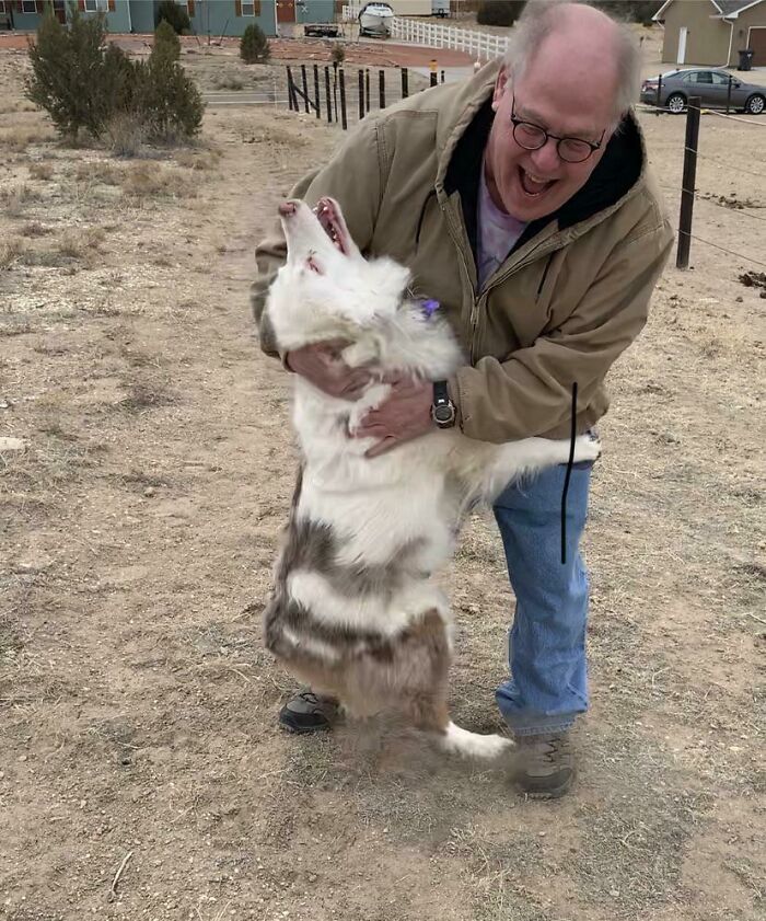 A mi papá le preocupaba que mi perro sordociego no lo reconociera después de un año de cuarentena, pero creo que sí lo hizo