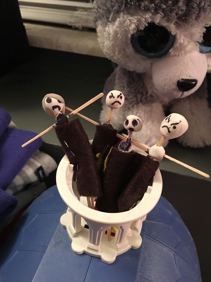 Encontré estos pequeños en el castillo de mi hija