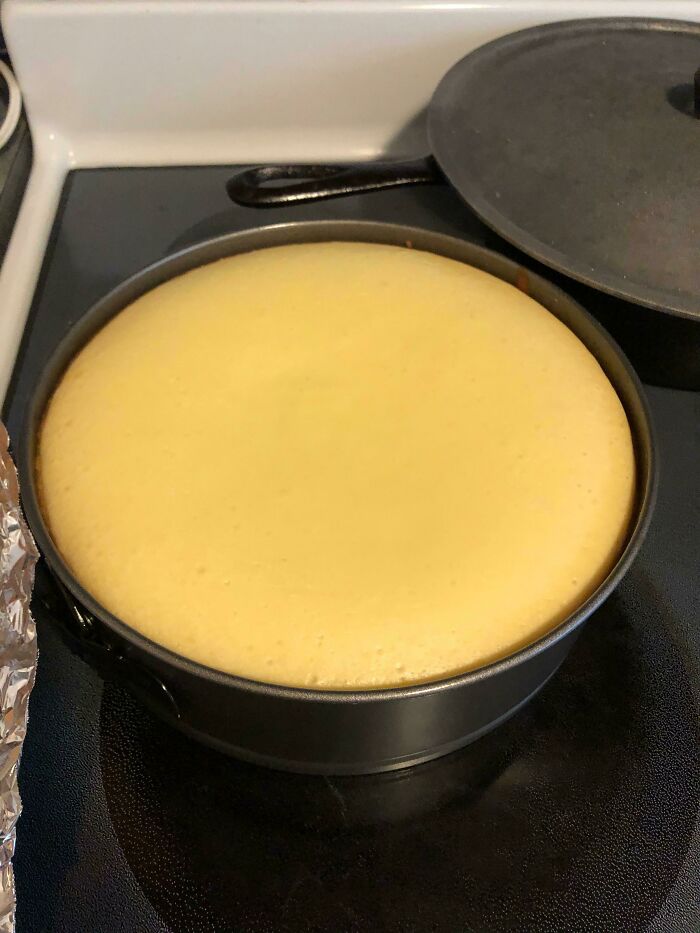 Así fue como salió del horno el bizcocho de lima que hizo mi madre