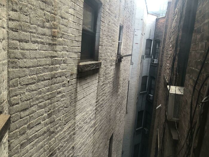 30 Times People Were Shocked At How Bad New York Apartments Are And Posted These Pics As Proof