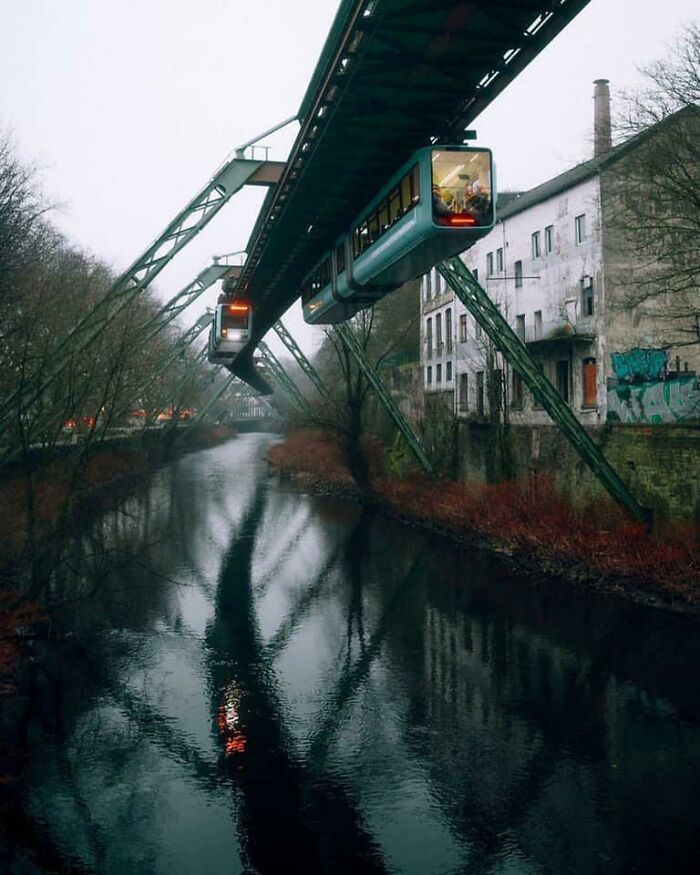 Ferrocarril colgante de Wuppertal en Alemania