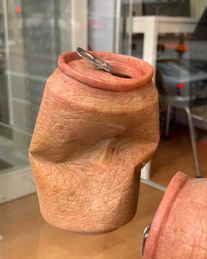 The "Cursed Image Dealer" Instagram Account Collects The Most Uneasy Images Found Online, And Here’s 40 Of Their Best
