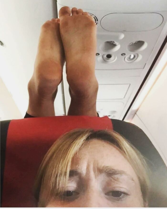 This Instagram Gathers Bizarre Images That Prove Passengers From Hell Exist (35 New Pics)