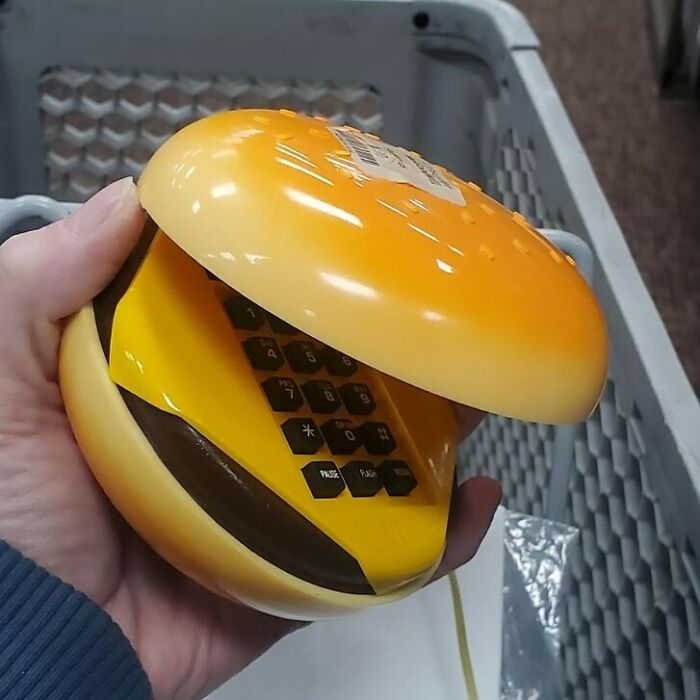 ¡Teléfono de hamburguesa! ¿A quién llamarías con esto?