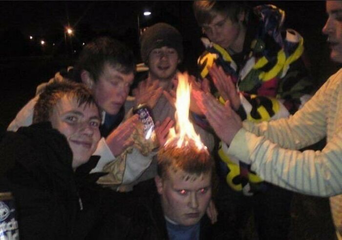 The "Cursed Image Dealer" Instagram Account Collects The Most Uneasy Images Found Online, And Here’s 40 Of Their Best