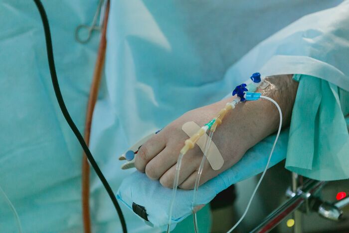 15 Médicos y enfermeras revelan las últimas palabras más espeluznantes que pronunciaron sus pacientes justo antes de morir
