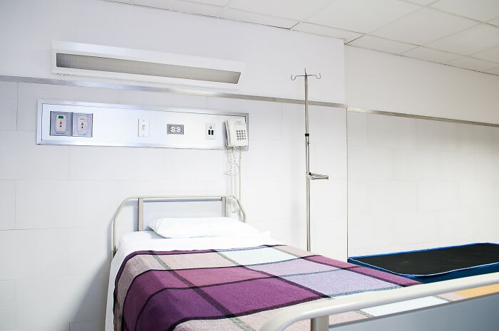 15 Médicos y enfermeras revelan las últimas palabras más espeluznantes que pronunciaron sus pacientes justo antes de morir