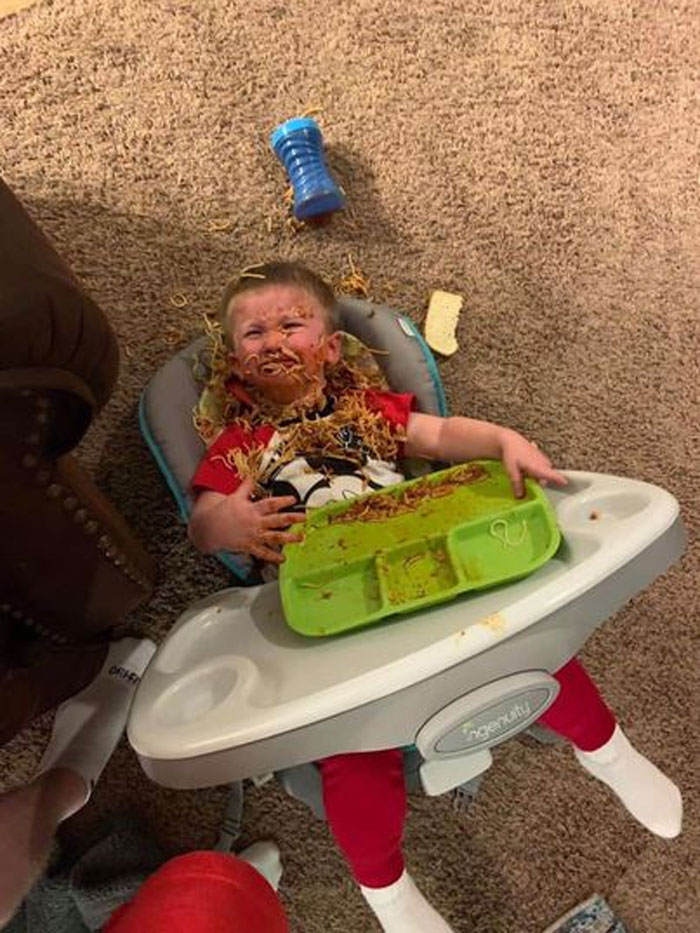 50 Of The Funniest Images From The 'Kids In Predicaments' Facebook Page