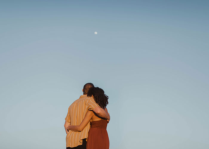 "Mujeres que no se casaron ni tuvieron hijos, ¿qué es lo que están haciendo en su lugar?”: 20 mujeres responden honestamente