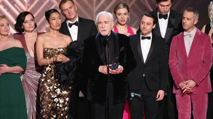 Los asistentes de los SAG Awards demostraron su apoyo a Ucrania