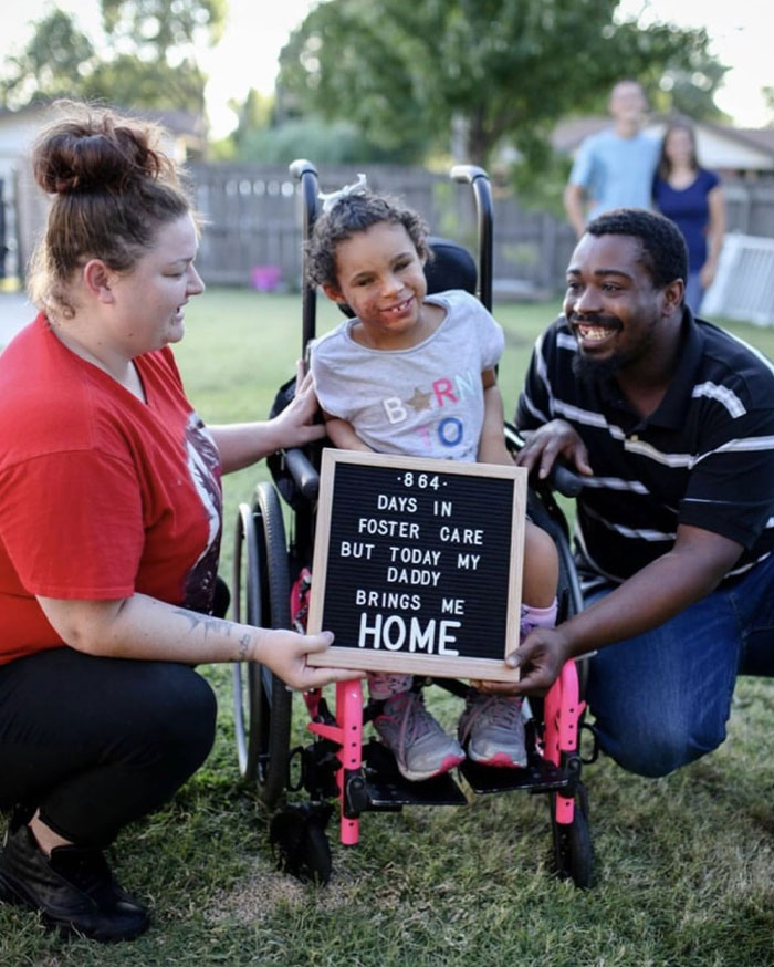 Bright Smiles And Utter Joy Captured In 30 Pictures On The Day Of Adoption, Shared By This Non-Profit Helping Youth In Foster Care