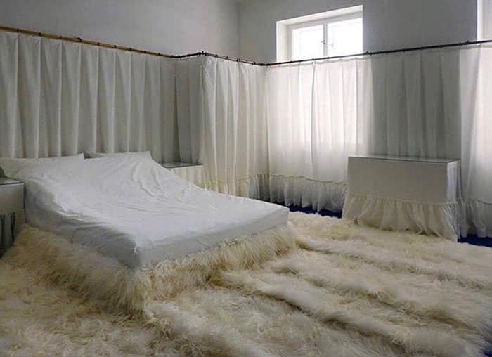 30 Best ‘Bedrooms With Threatening Auras’ Shared On This Hilarious Facebook Group