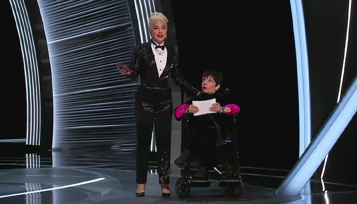 La dramática ceremonia de los Oscars terminó con un momento conmovedor y reconfortante de Lady Gaga ayudando amablemente a Liza Minnelli