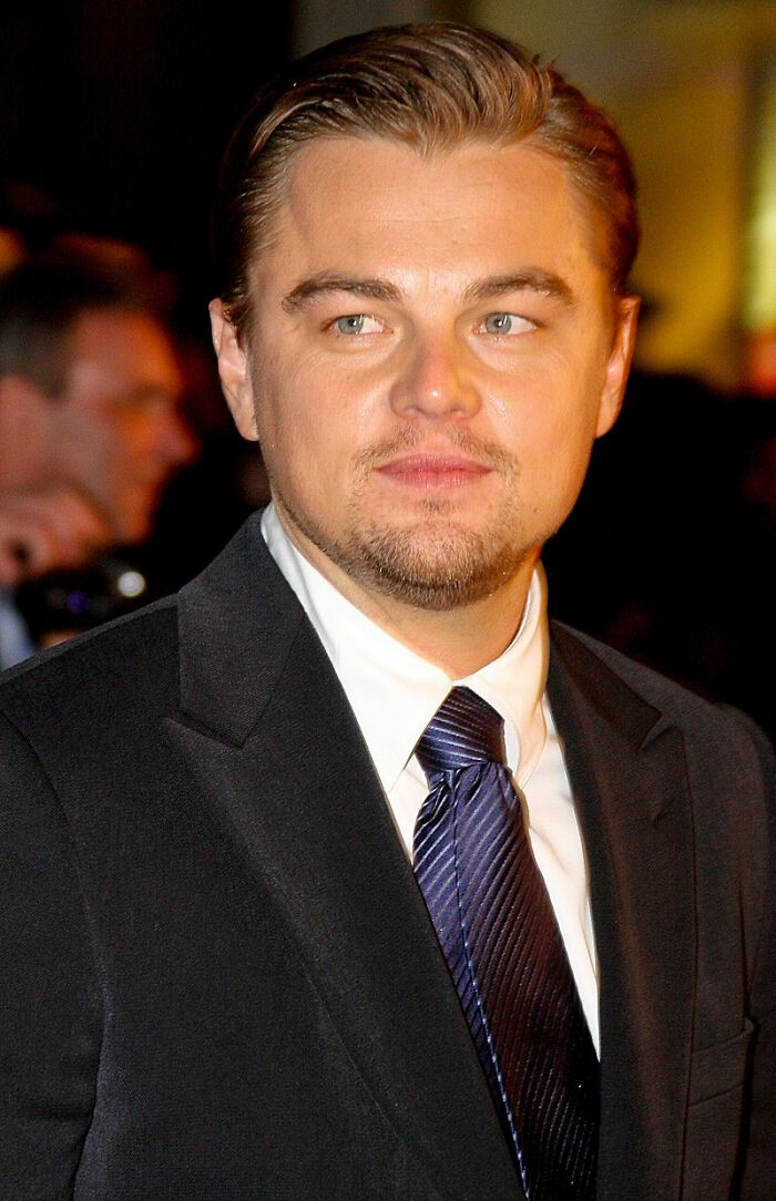 La mamá de Leonardo DiCaprio estaba mirando una pintura de Leonardo Da Vinci en un museo de Italia cuando Leo pateó por primera vez. Se llama Leonardo por esa razón