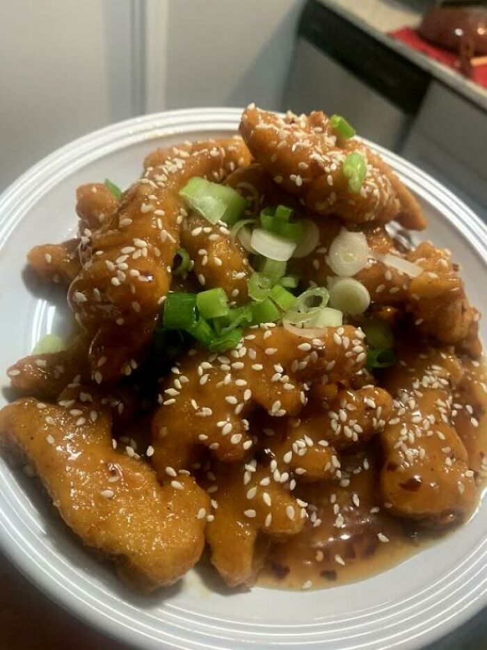 Hice dinosaurios de pollo rebozado a la naranja