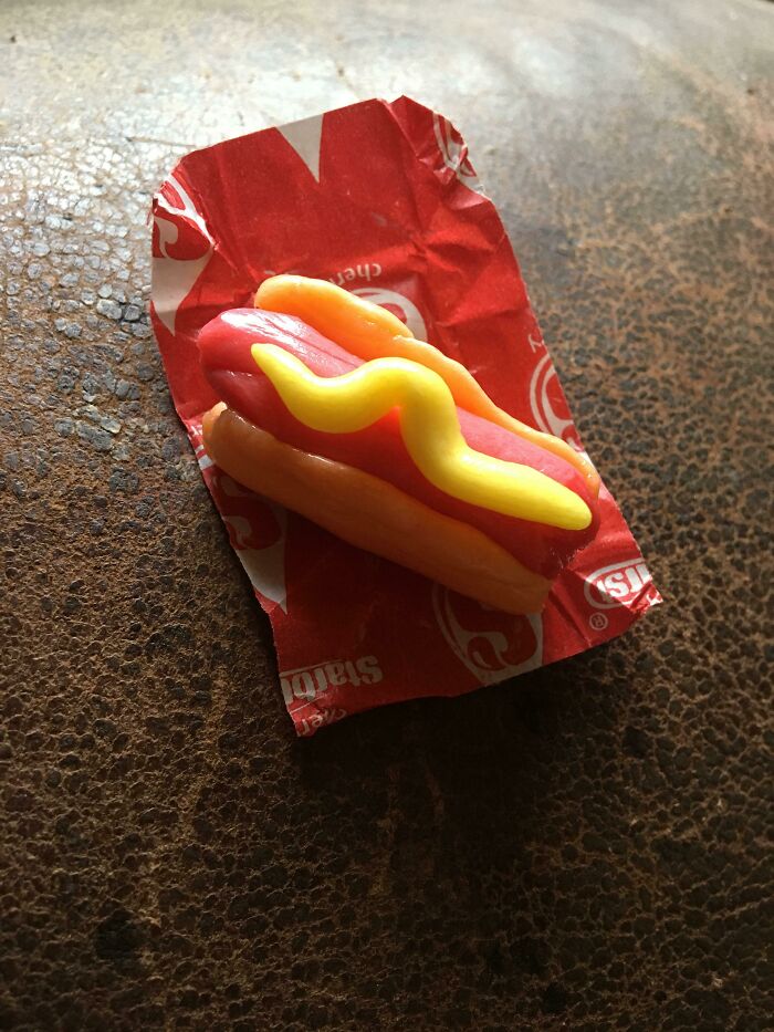 El perrito caliente de mi hija hecho con Starburst