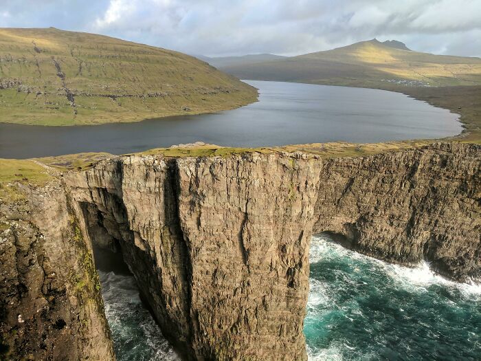 Visité Sørvágsvatn en las Islas Feroe y aluciné